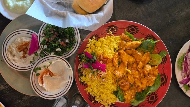 Lebanese Chicken and Rice (Hashweh)