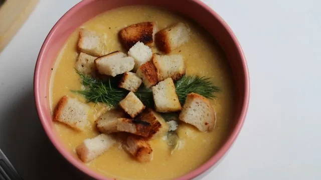 Pumpkin Soup with Crusty Bread